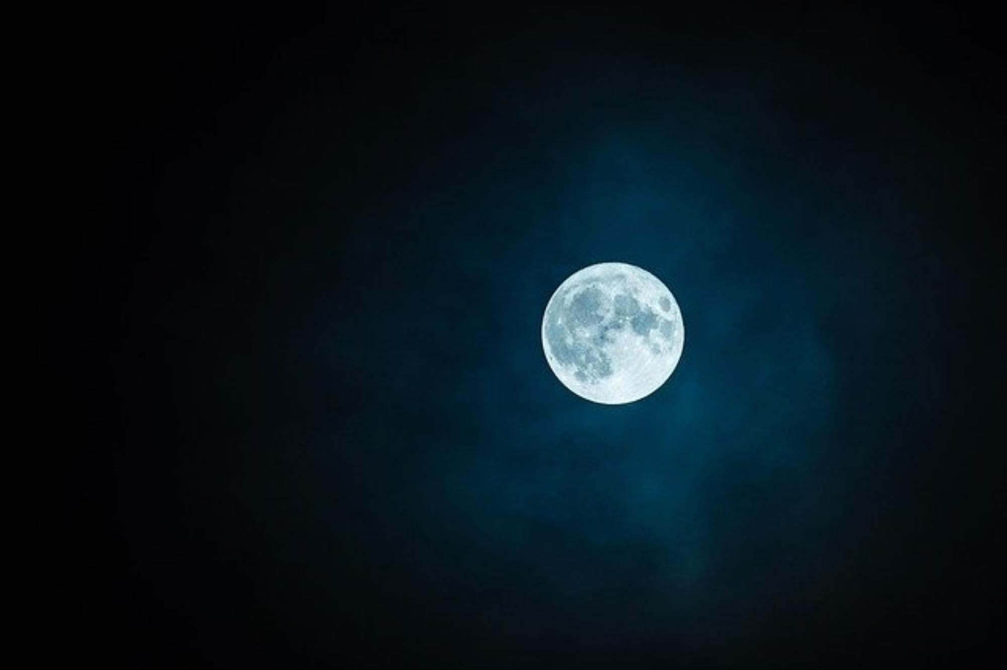 Zdrap i sztachnij się… Księżycem